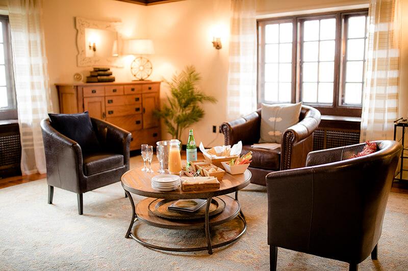 A traditional lounge