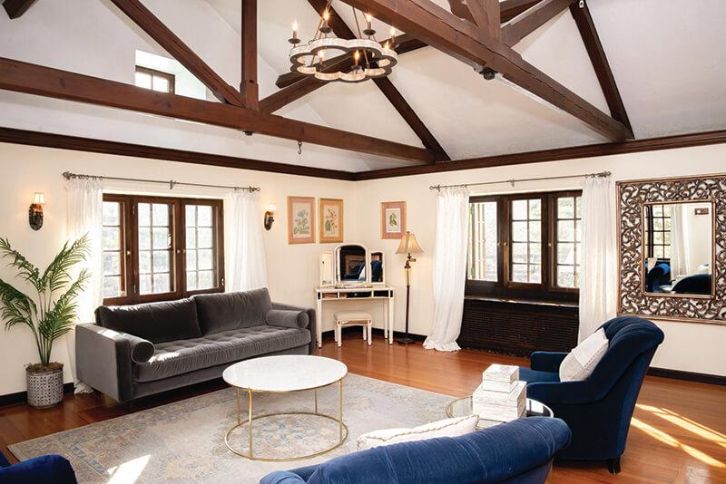 A traditional lounge