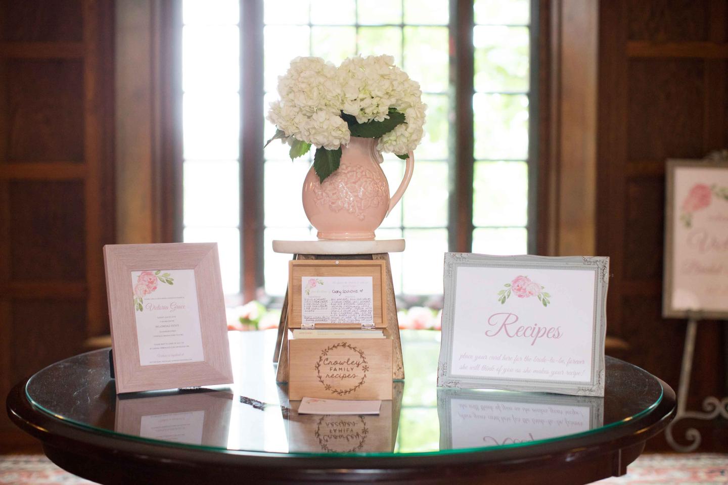 Table with settings on 