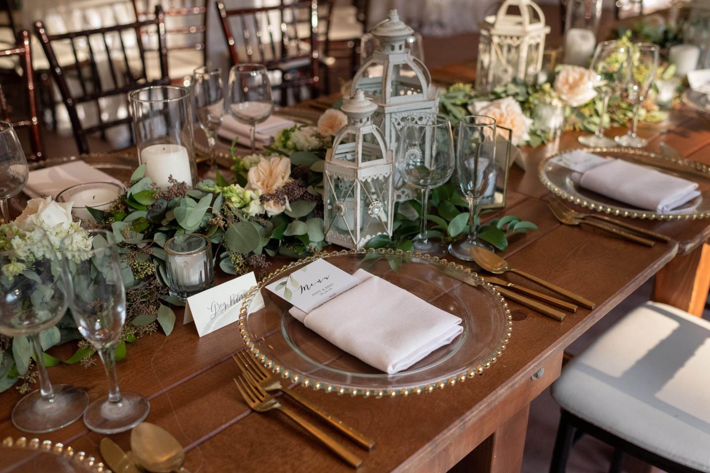 Place settings at a wedding