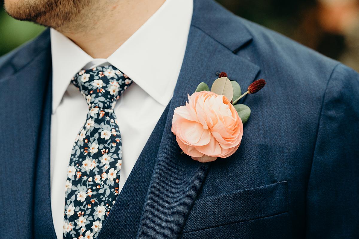 peach floral boutonniere