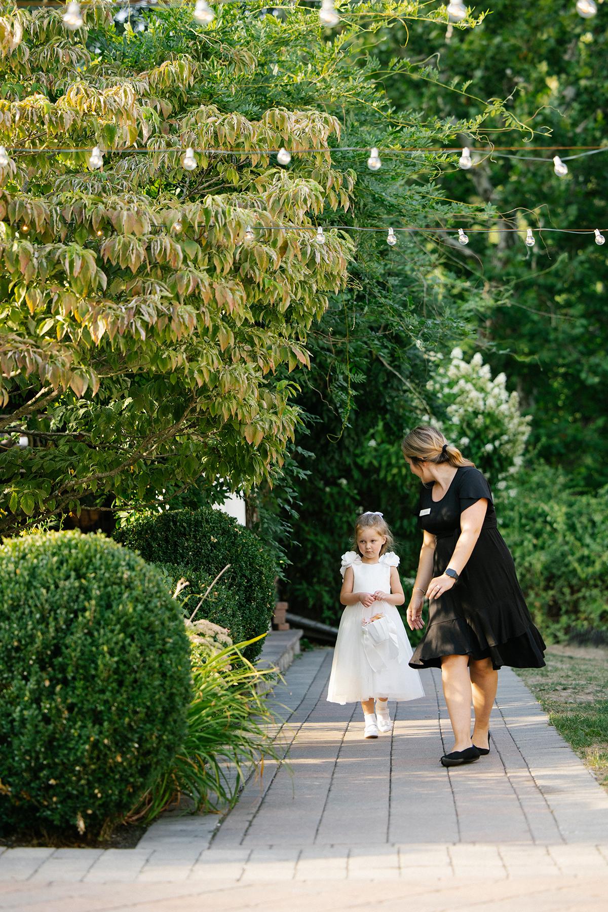flower girl with coordinator