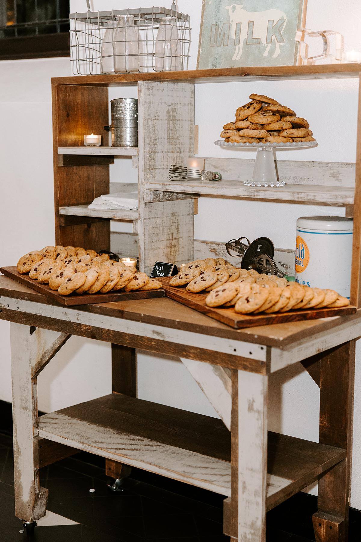 chocolate chip cookies station