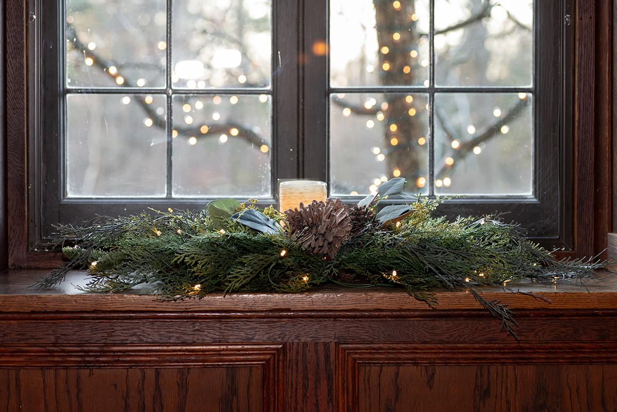 window holiday decor