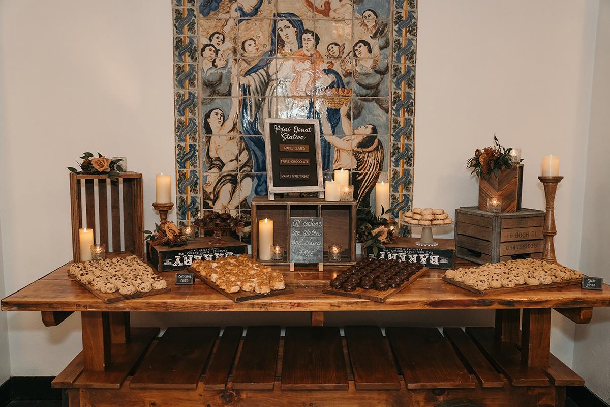 mini desserts station